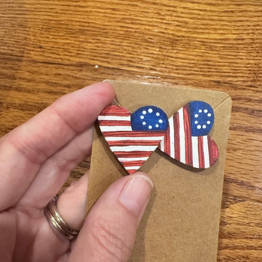 Vintage Red White &‎ Blue USA Flag Striped Wooden Heart Earrings